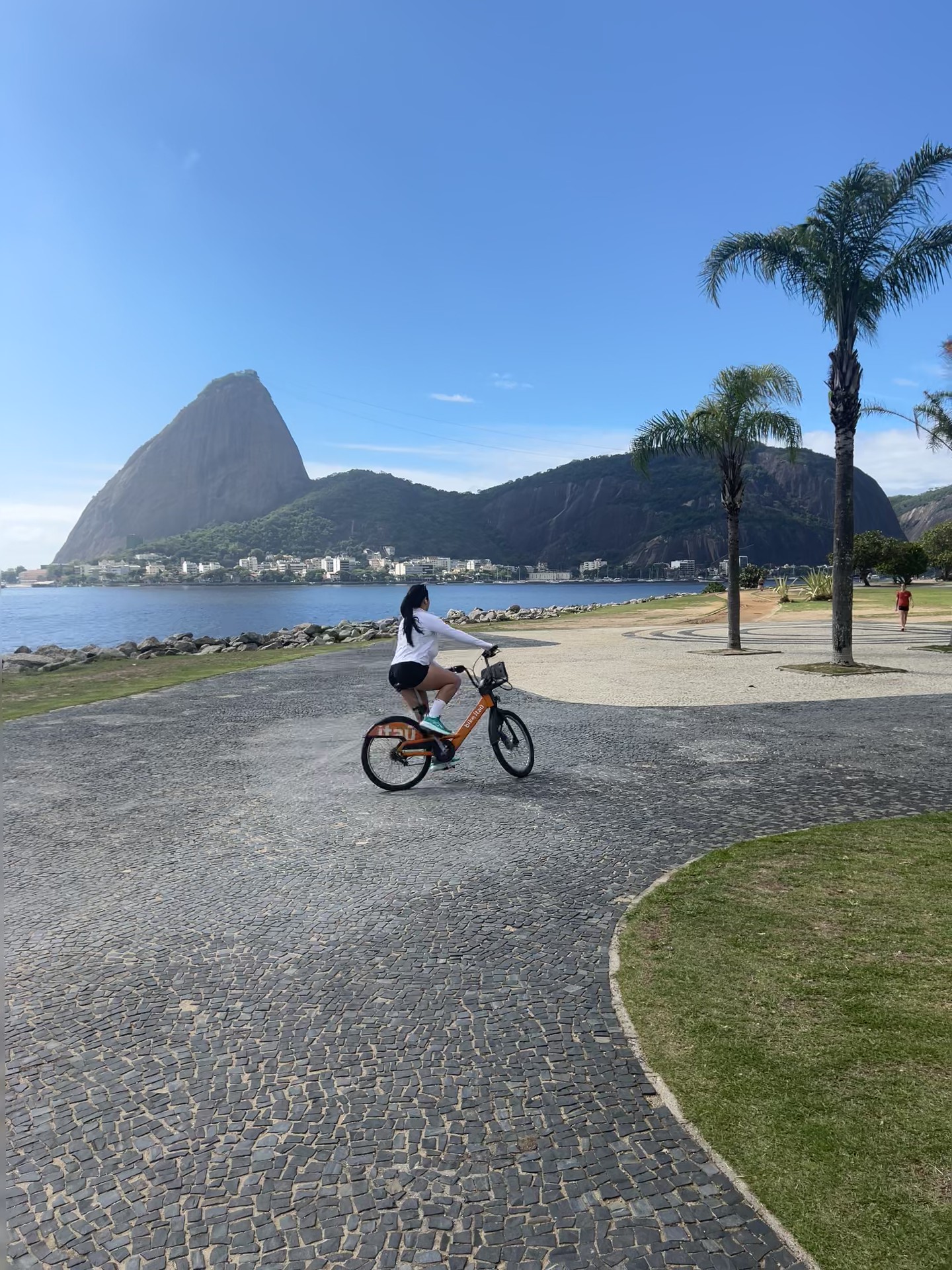 Emanuely in Rio de Janeiro